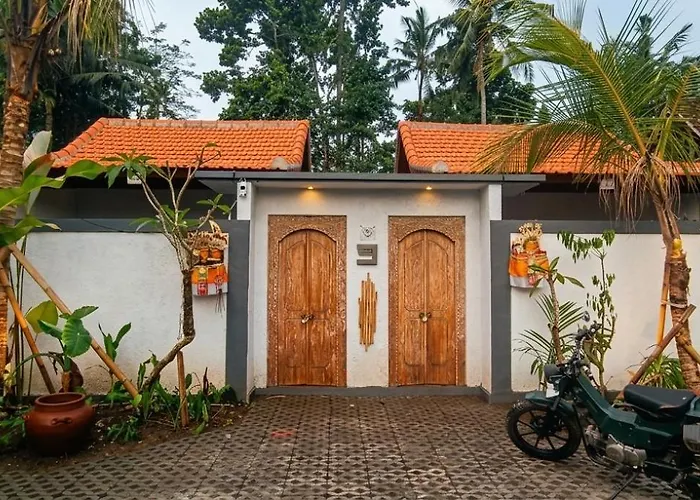 Gresh House Sayan Pensión